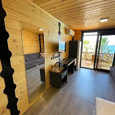 Bitez Tiny House & Hotel 5*