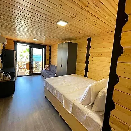 Hotel Bitez Tiny House &